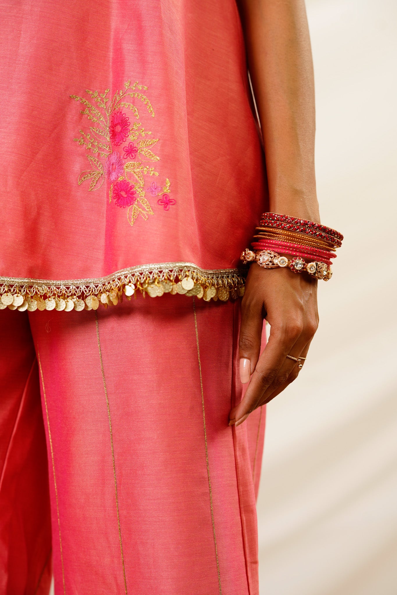 Zari Bloom Kurta Set