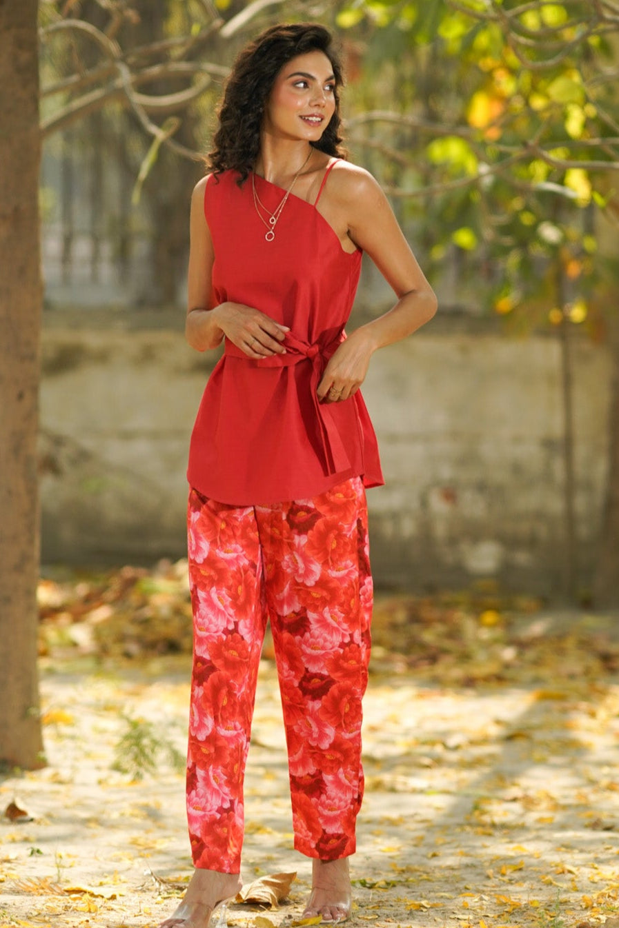Amaira Statement Top