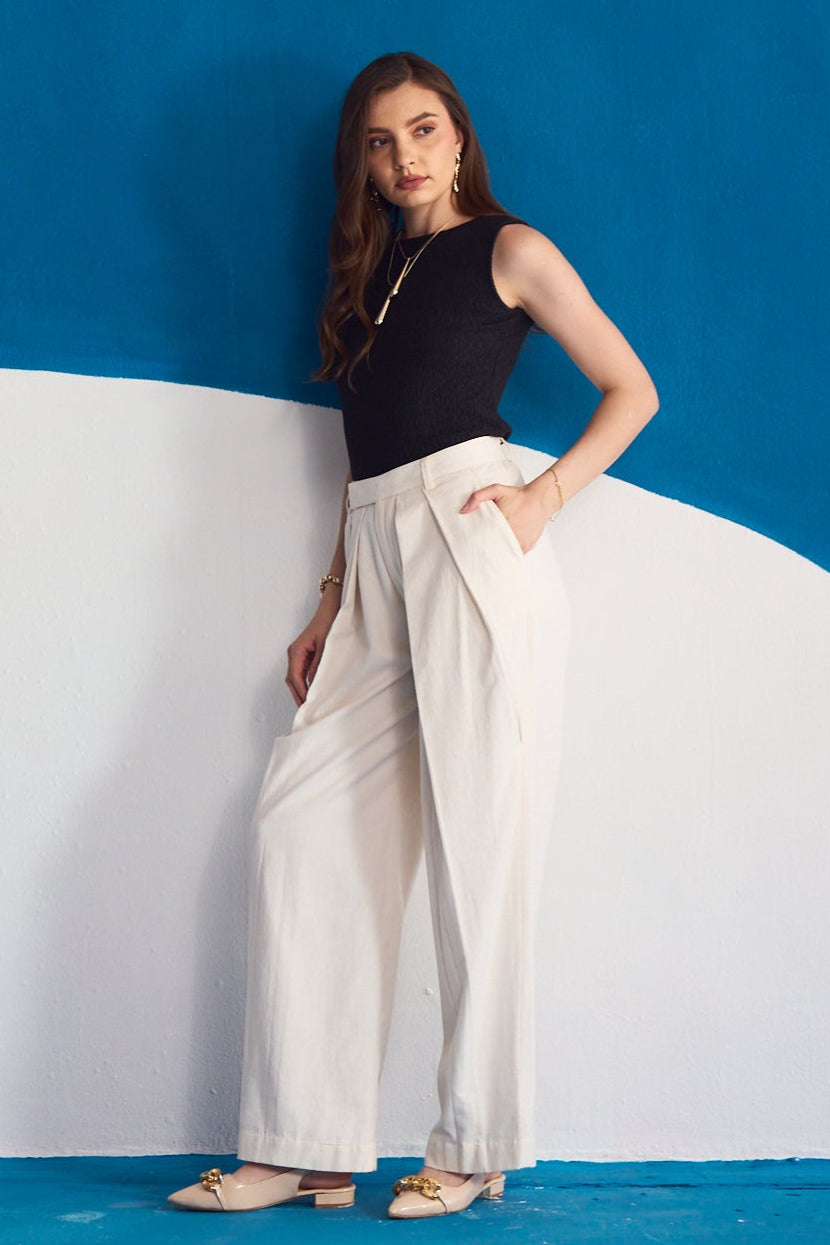 High-Waisted Wide-Leg Pleated Trousers – Ivory