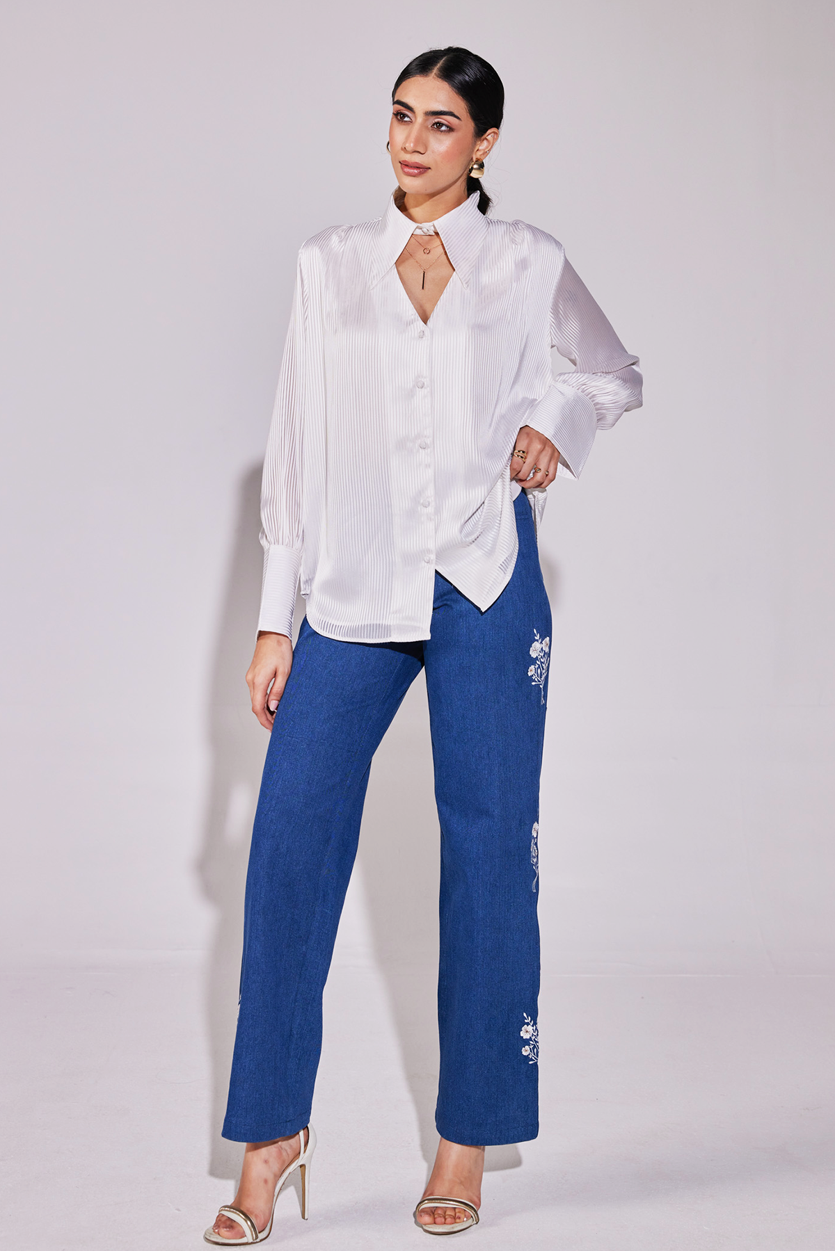 Embroidered Bouquet Denim Pant