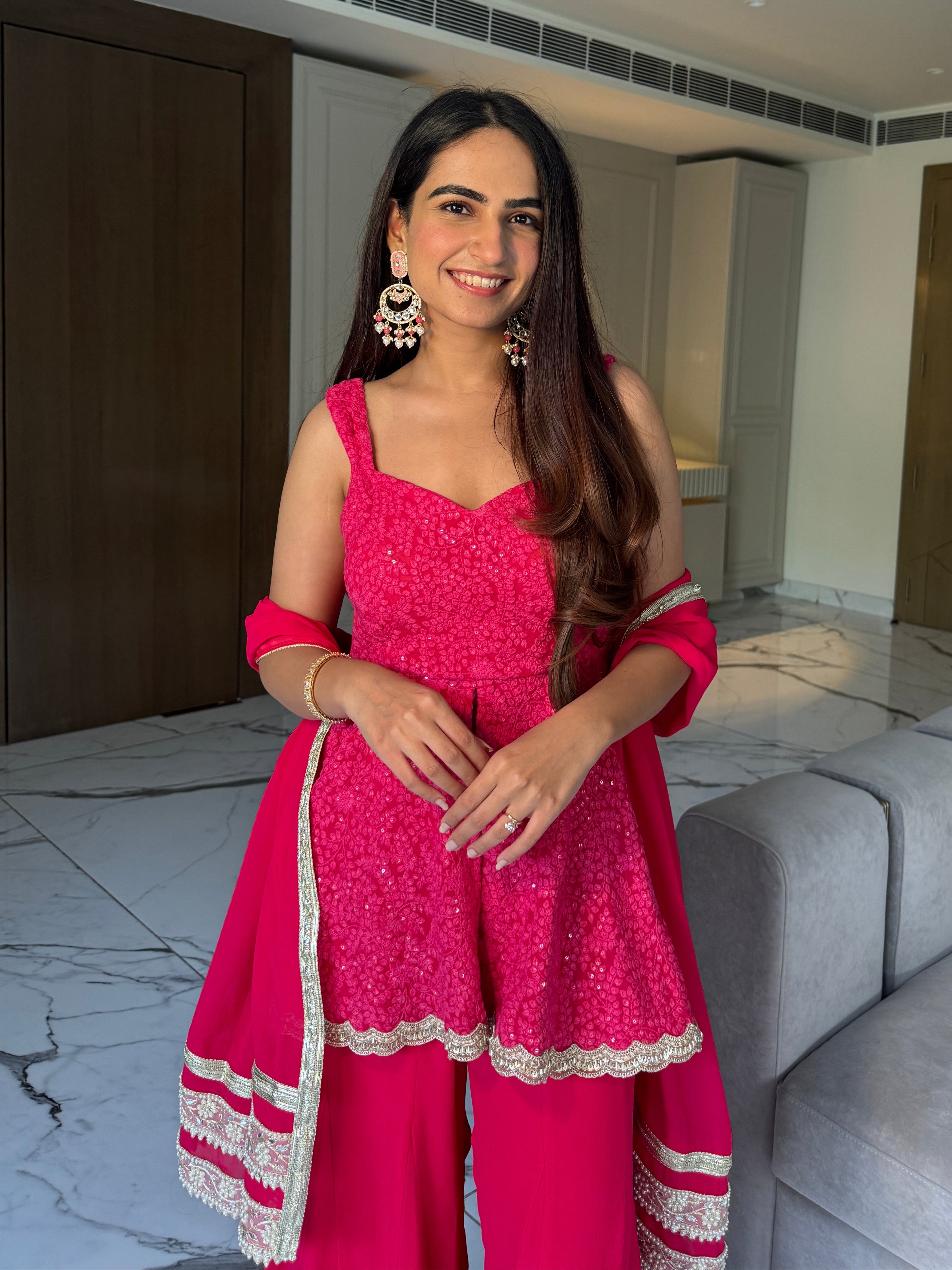 Gulabi Noor Sharara Set